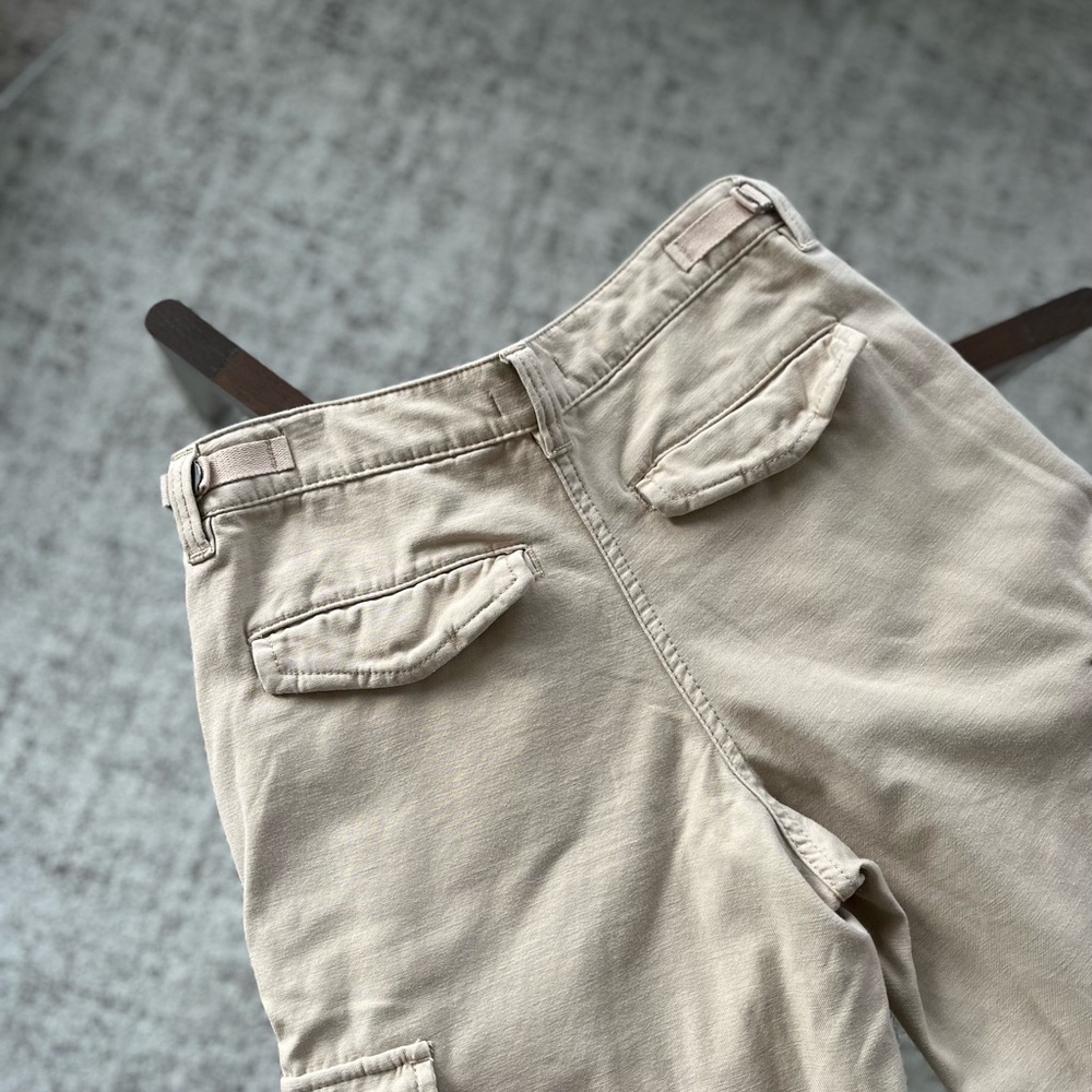 Aritzia TNA Cargo Supply Pant Mid Rise Short Gd Birch Casual Sz 0 - Picture 12 of 13